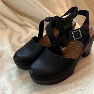 BOC Black Platform Clogs with Chunky Heel